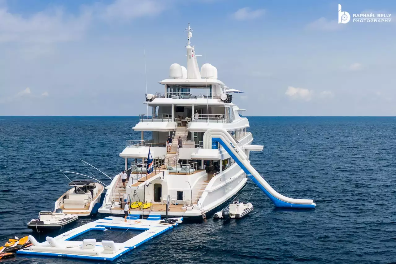 CORAL OCEAN Yacht • Lurssen • 1994 • Propriétaire Ian Malouf