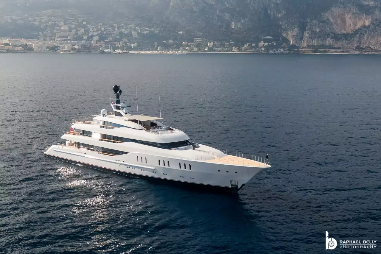 Yate HAMPSHIRE • Feadship • 2016 • Propietario Andrew Currie