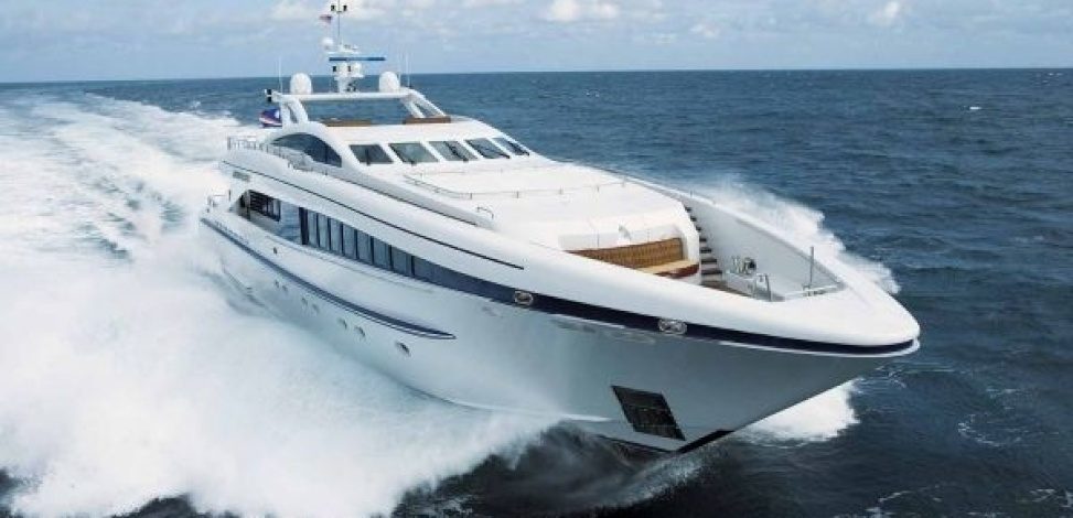 Heesen 3700 L'uomo d'acciaio