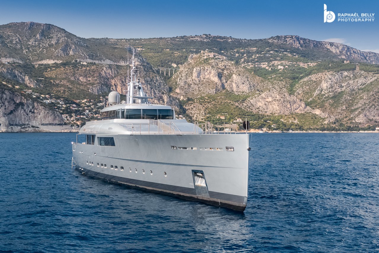 FALCO MOSCATA Yacht • Perini Navi • 2010 • owner Ray Debbana