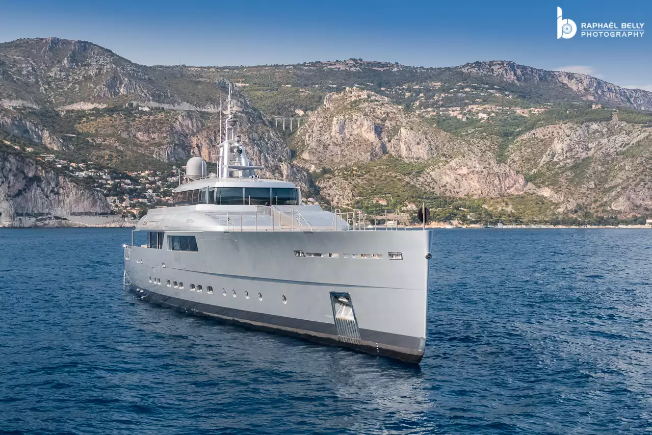 FALCO MOSCATA Yacht • Perini Navi • 2010 • Besitzer Ray Debbana