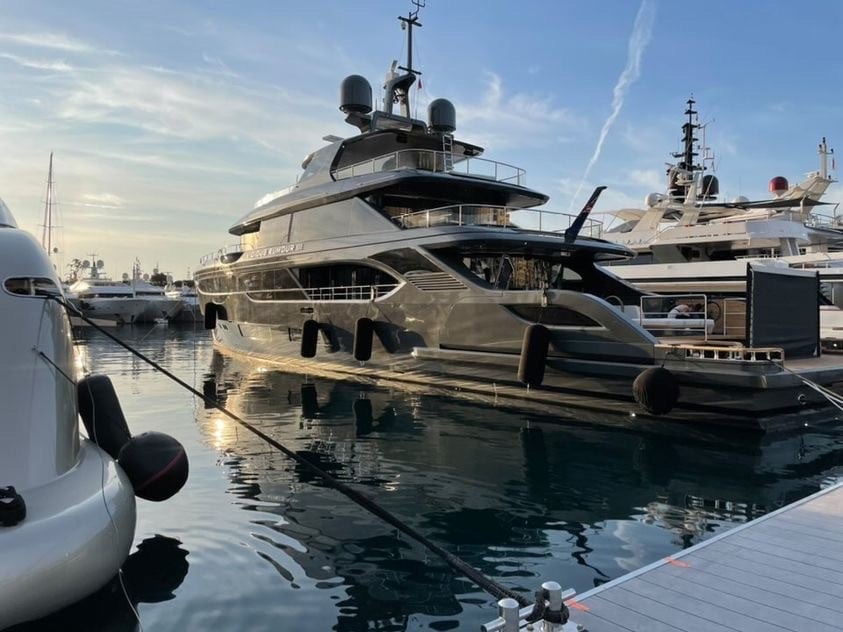 VICIOUS RUMOUR Yacht • Benetti • 2022 • Owner Tony Defelice
