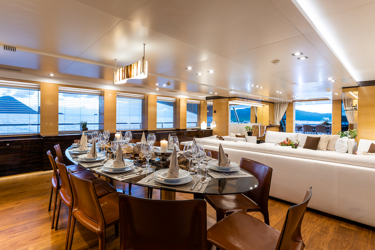 Interni dello yacht Benetti ANASTASIA K