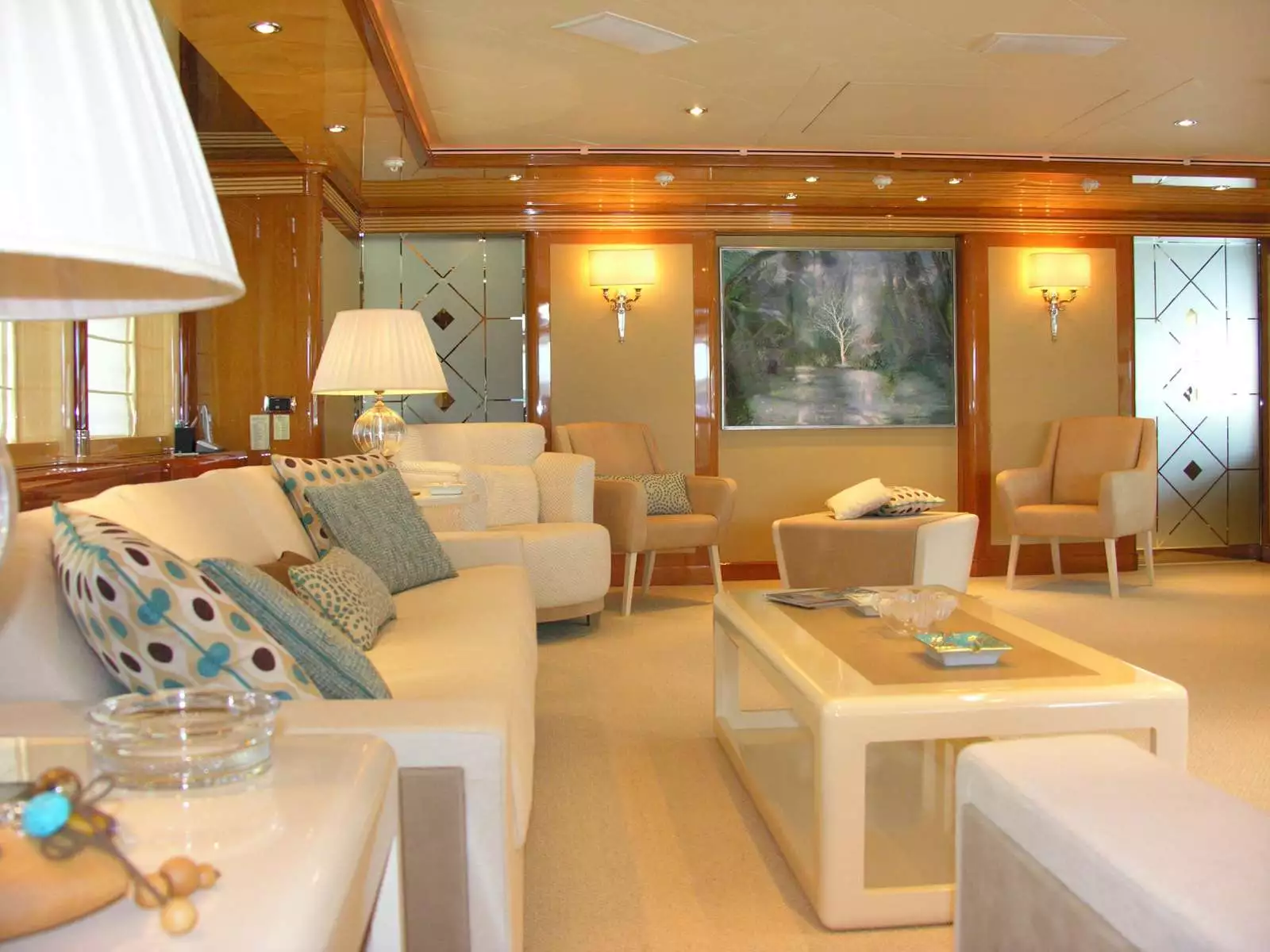 CRN yacht ALOUETTE II interior