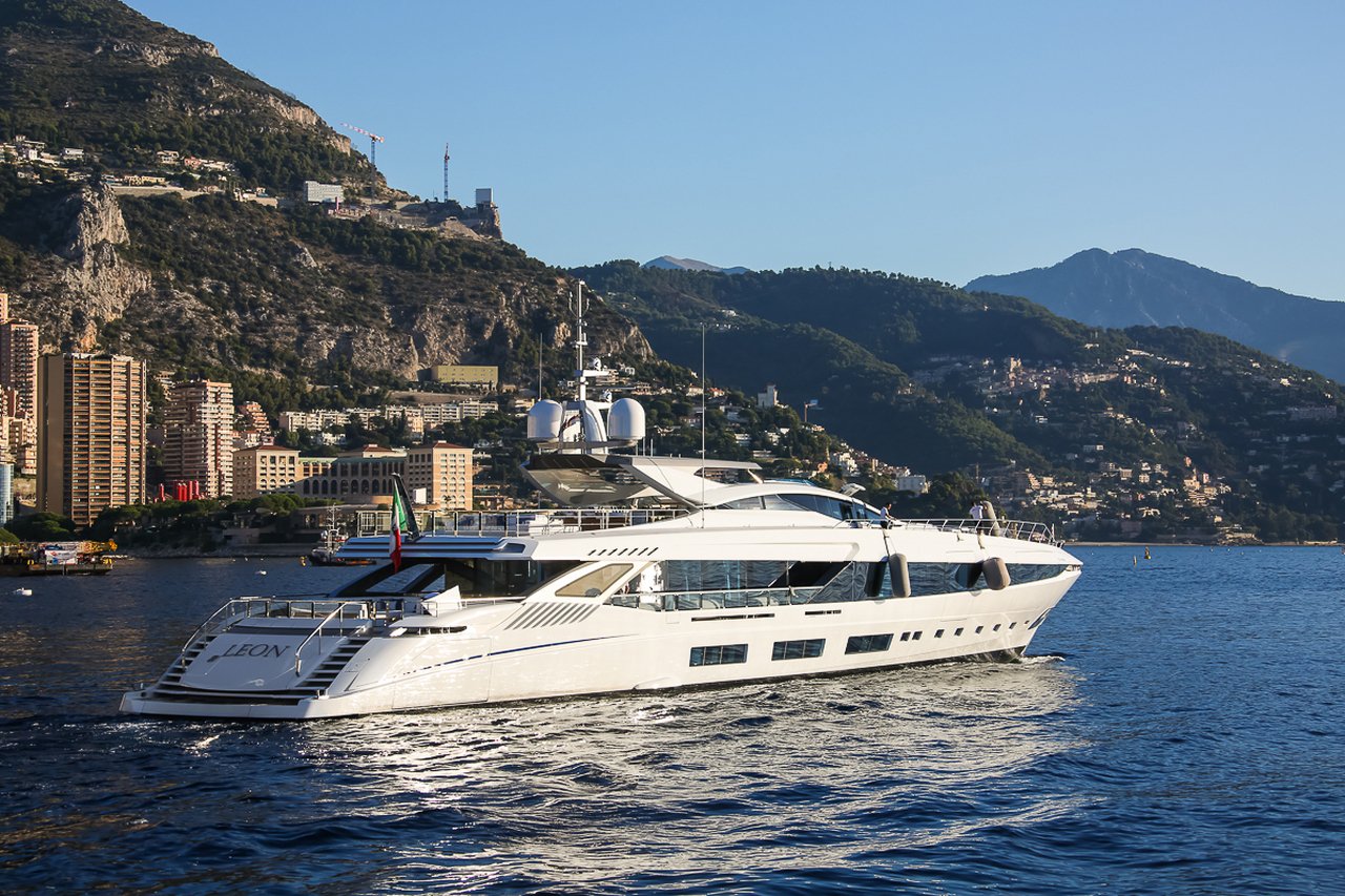 EL LEON Yacht • Overmarine • 2018 • Owner Massimo Zanetti