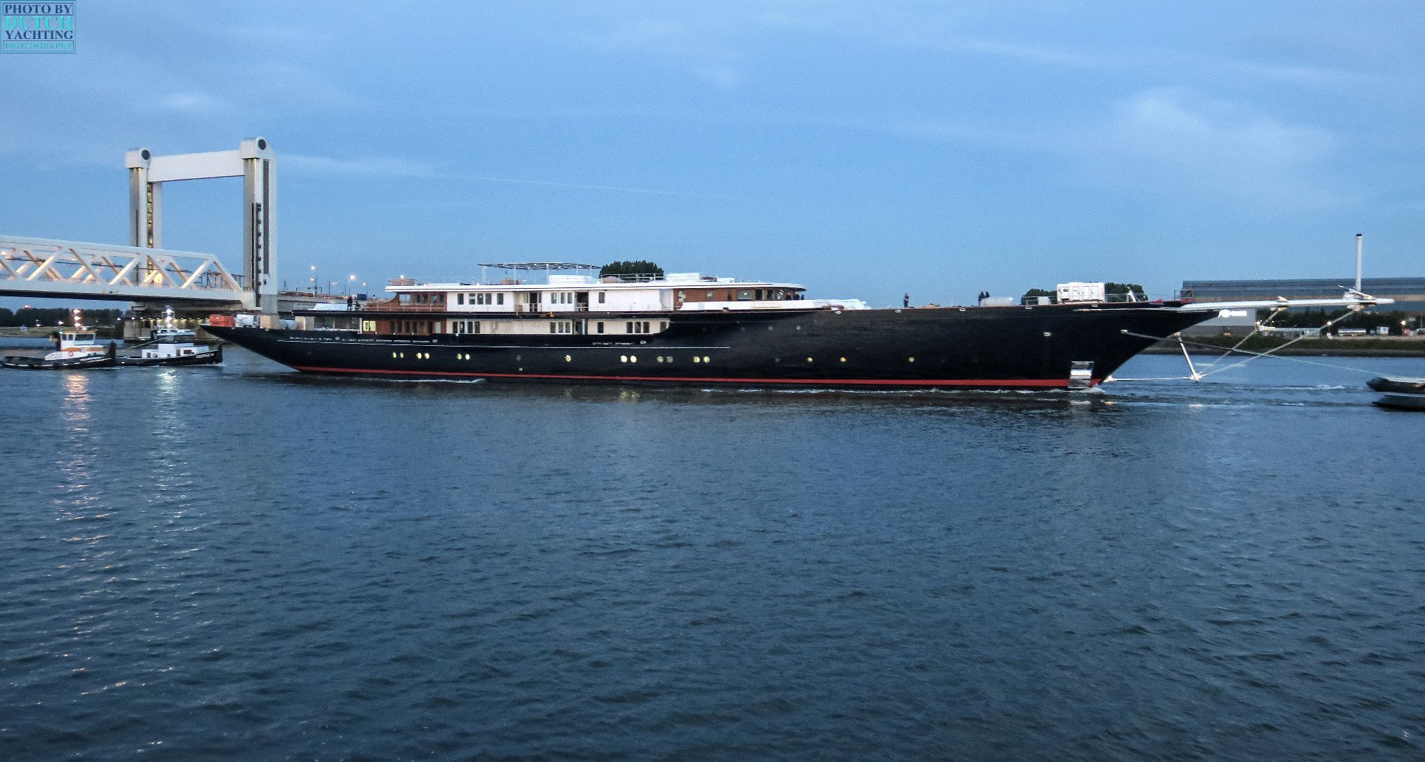 KORU Yate - Oceanco - 2022 - Jeff Bezos Yacht