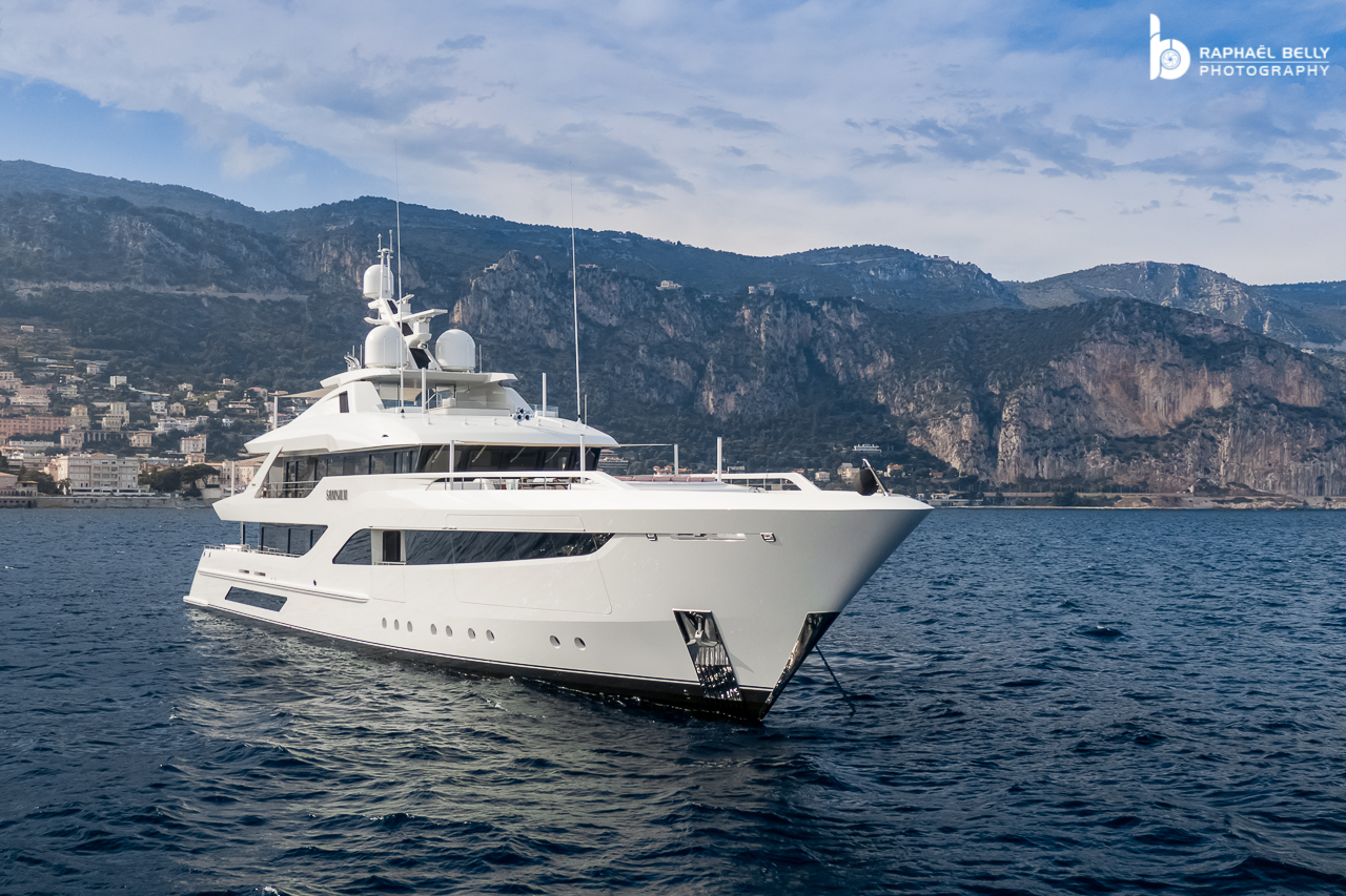 Yate SOMNIUM • Feadship • 2021 • Propietario Henk Groenveld