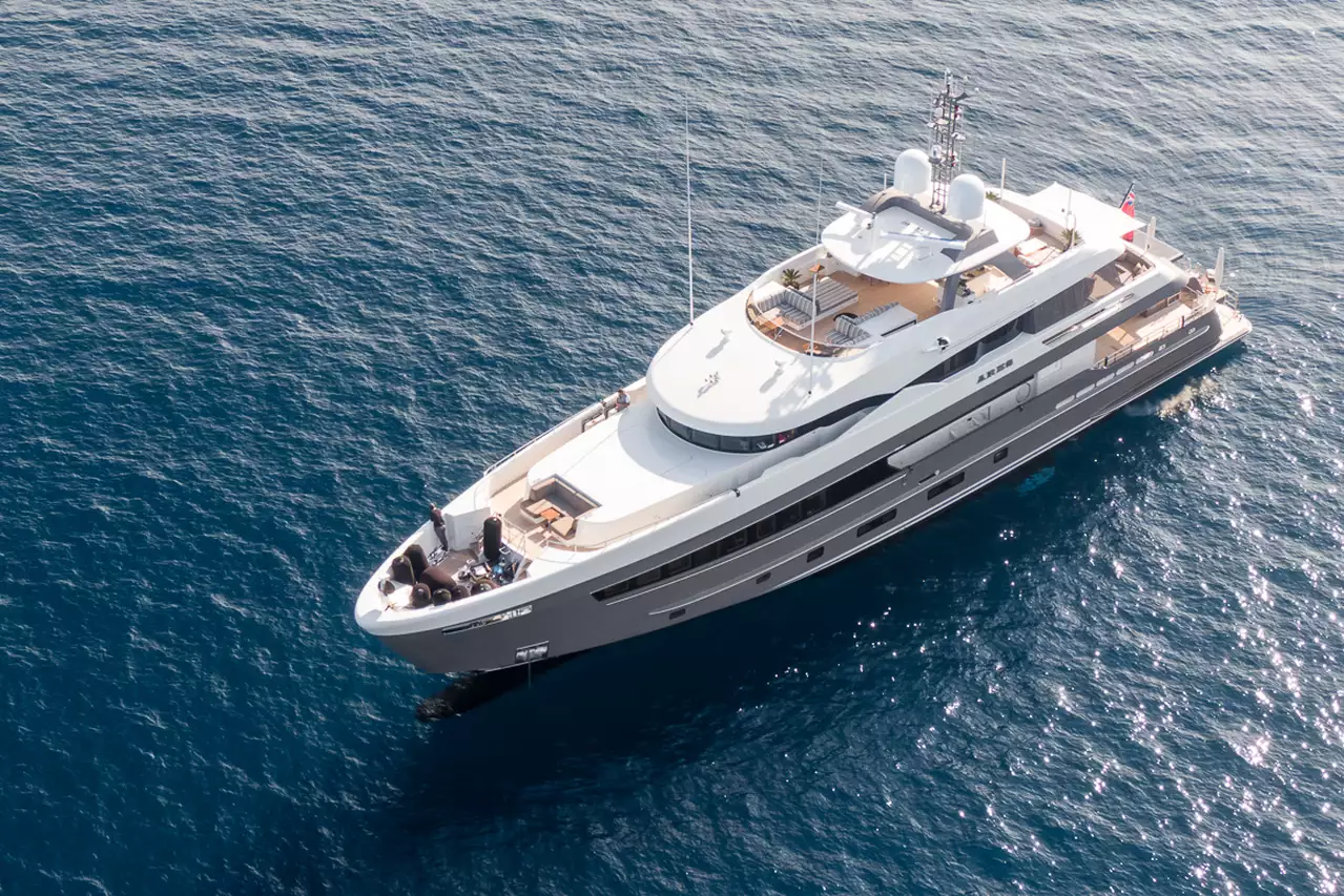 ARES Yat • Heesen Yachts • 2014 • Sahibi Bilinmeyen Milyoner