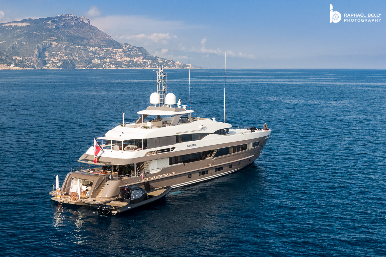 ARES Yat • Heesen Yachts • 2014 • Sahibi Bilinmeyen Milyoner