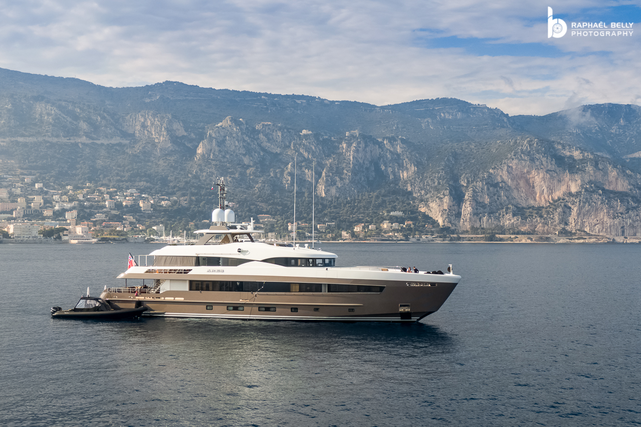 ARES Yacht • Heesen Yachts • 2014 • Propriétaire inconnu Millionnaire