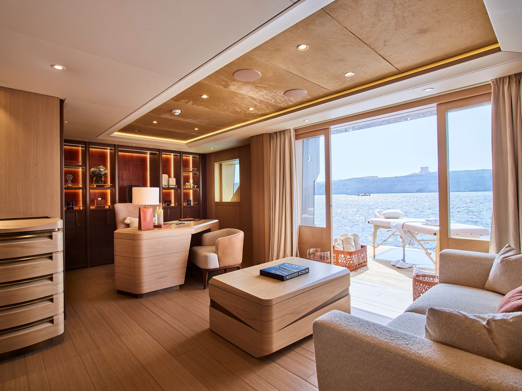 Amels 60 Yacht ENTOURAGE interior