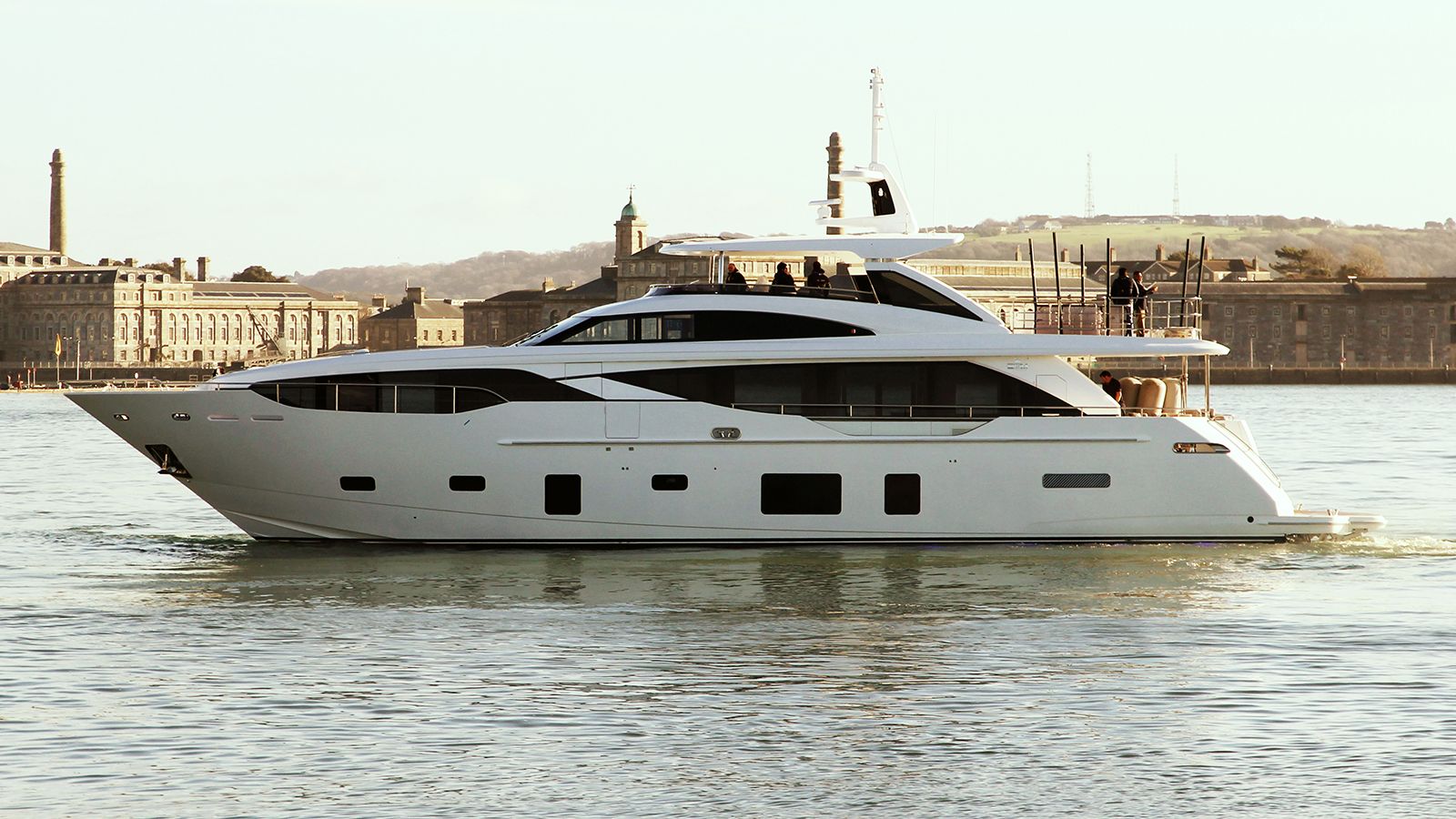 Yate BLUE PEARL • Princess Yachts • 2020 • Propietario Millonario Europeo