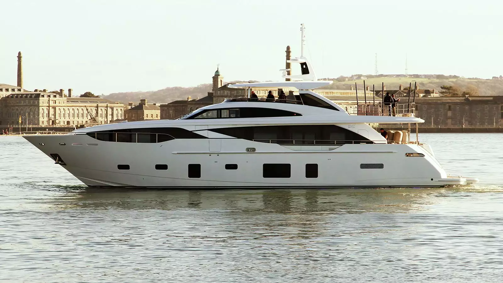 BLUE PEARL Yacht • Princess Yachts • 2020 • Propriétaire Millionnaire Européen