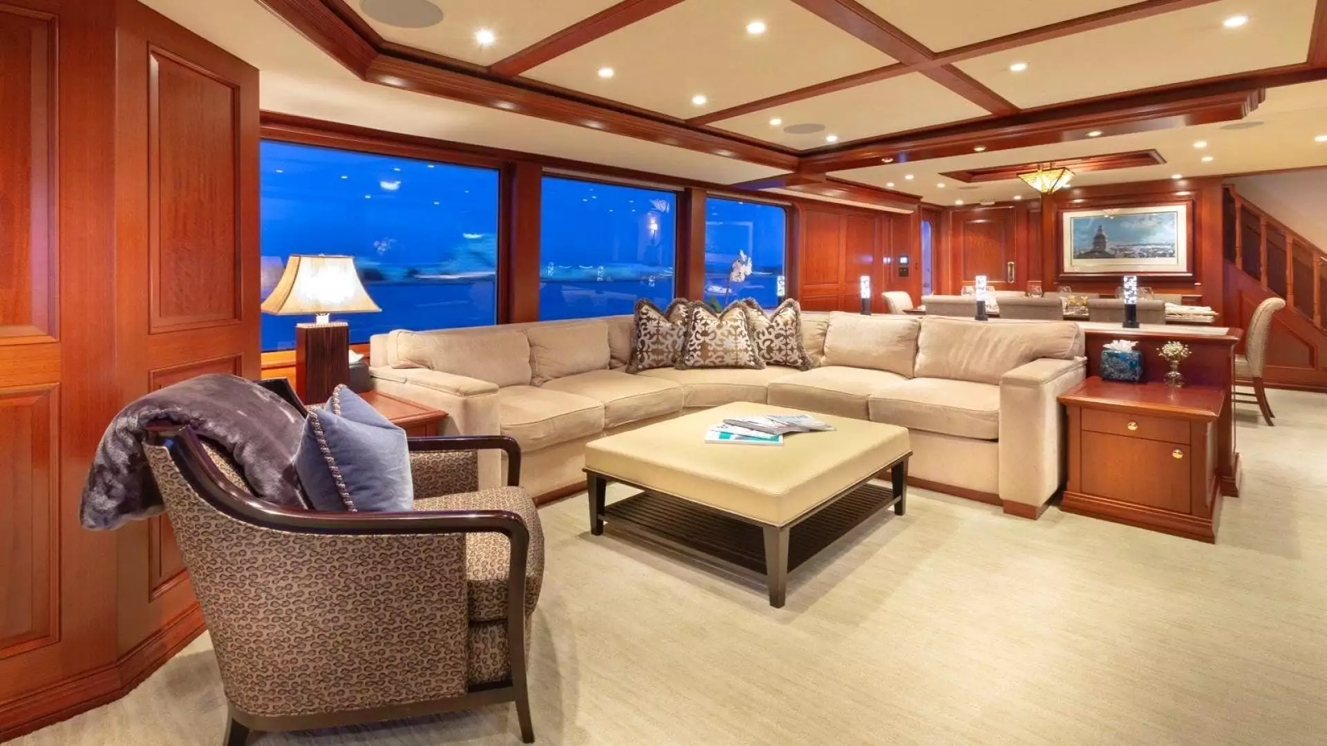 Intérieur du Burger Yacht IMPETUOUS