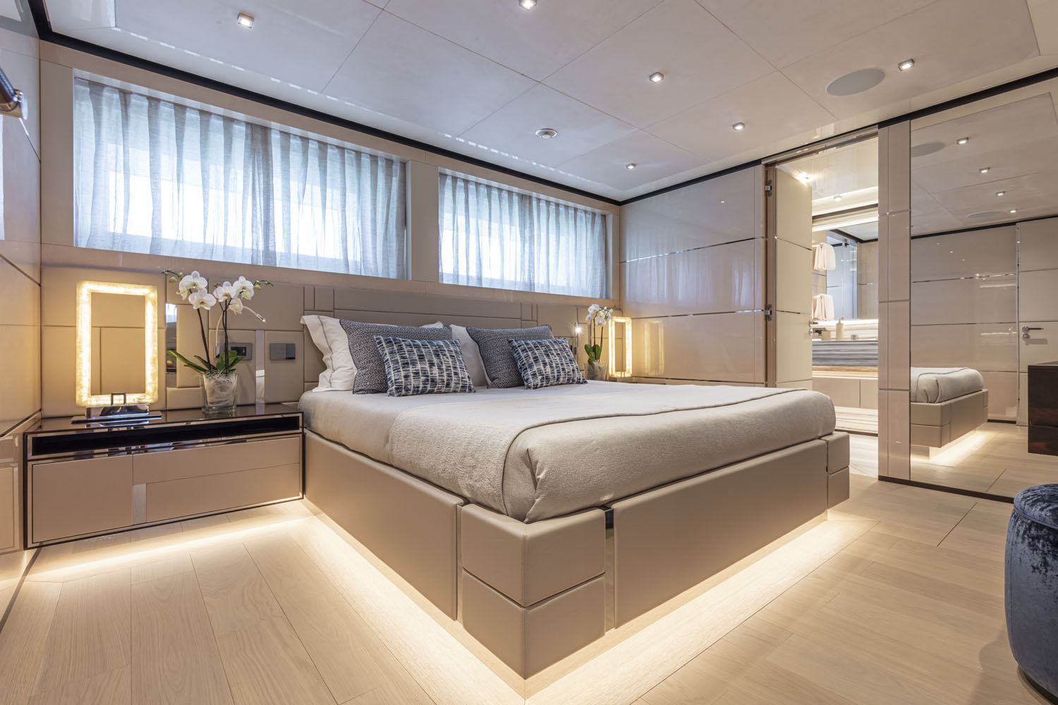 Columbus Yacht K2 Interior