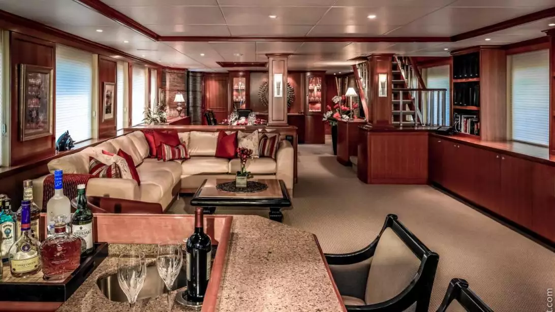 Delta Marine Yacht MURPHY'S LAW interieur 