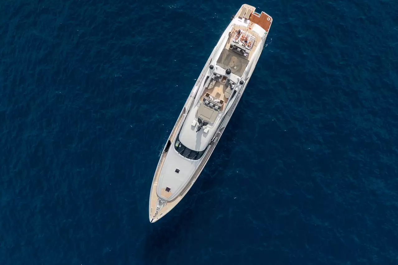 EIGHT Yacht • Palmer Johnson • 2005 • Propriétaire Italien Millionnaire 
