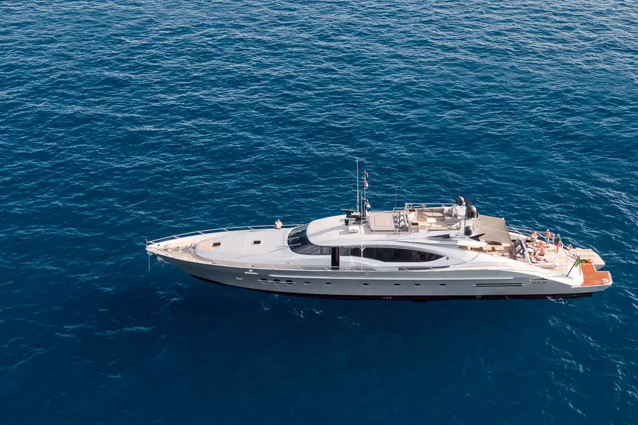 EIGHT Yacht • Palmer Johnson • 2005 • Propriétaire Italien Millionnaire 