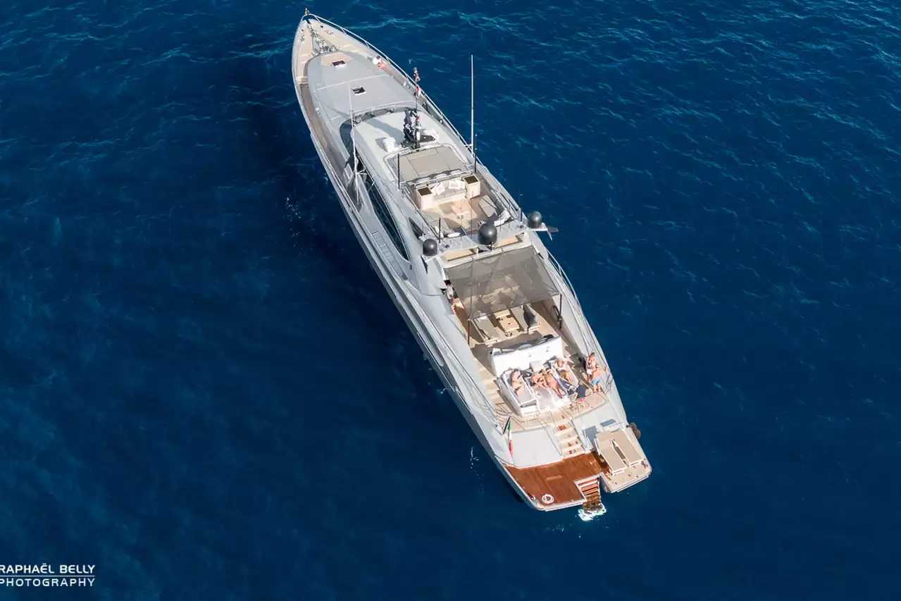 EIGHT Yacht • Palmer Johnson • 2005 • Proprietario Italian Millionaire 