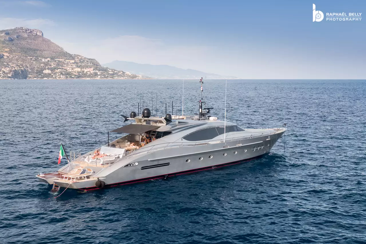 EIGHT Yacht • Palmer Johnson • 2005 • Propriétaire Italien Millionnaire 