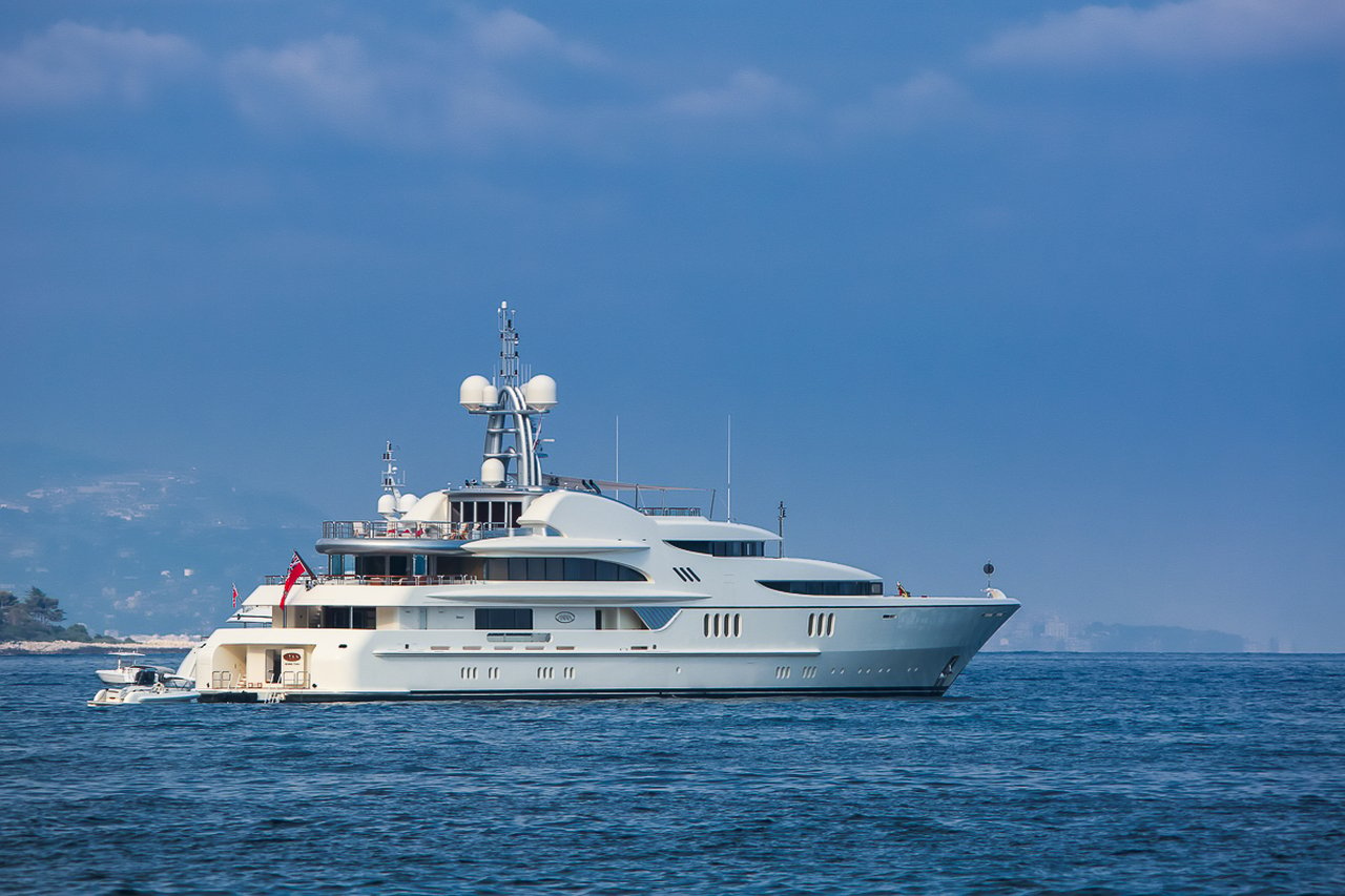 FIREBIRD Yacht • Feadship • 2007 • Besitzer unbekannter Millionär