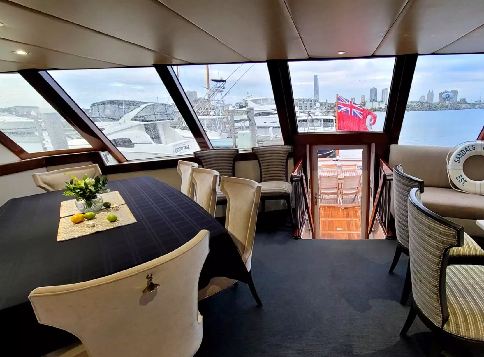 Intérieur du yacht Feadship LADY SANDALS