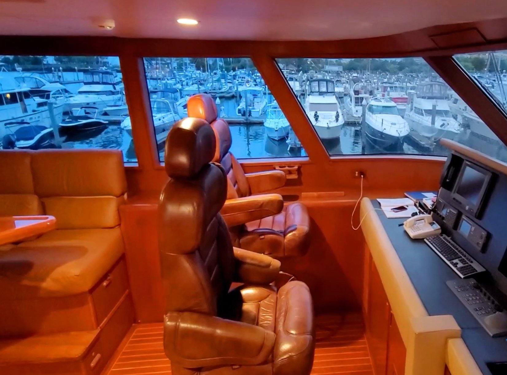 Feadship yacht LADY SANDALS interior
