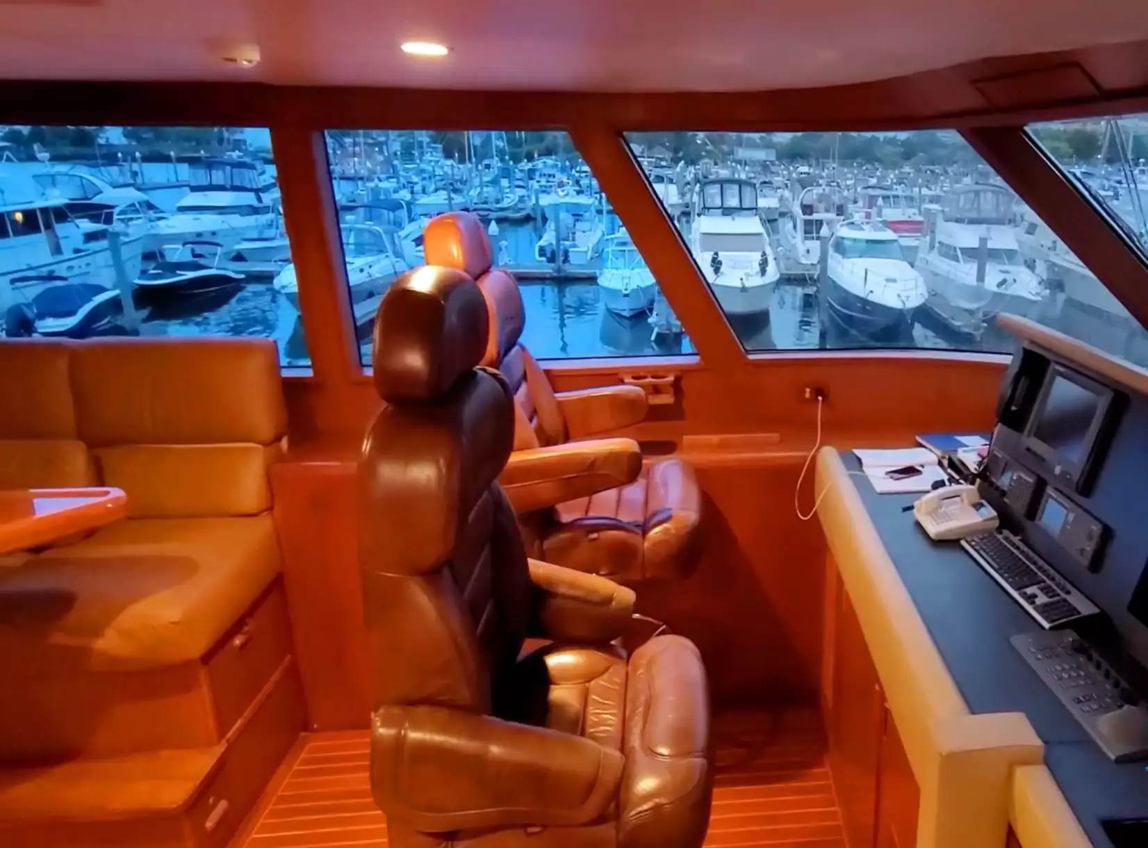 Feadship jacht LADY SANDALS interieur