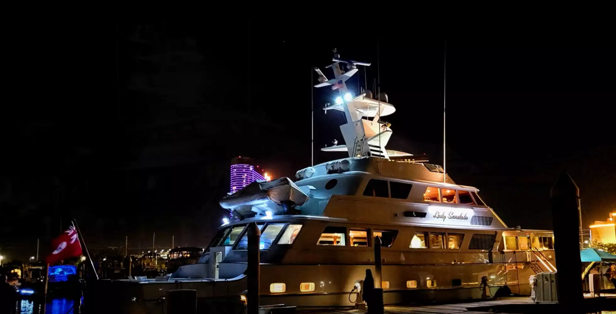 LADY SANDALS Yacht • Feadship • 1985 • المالك جوردون بوتش ستيوارت