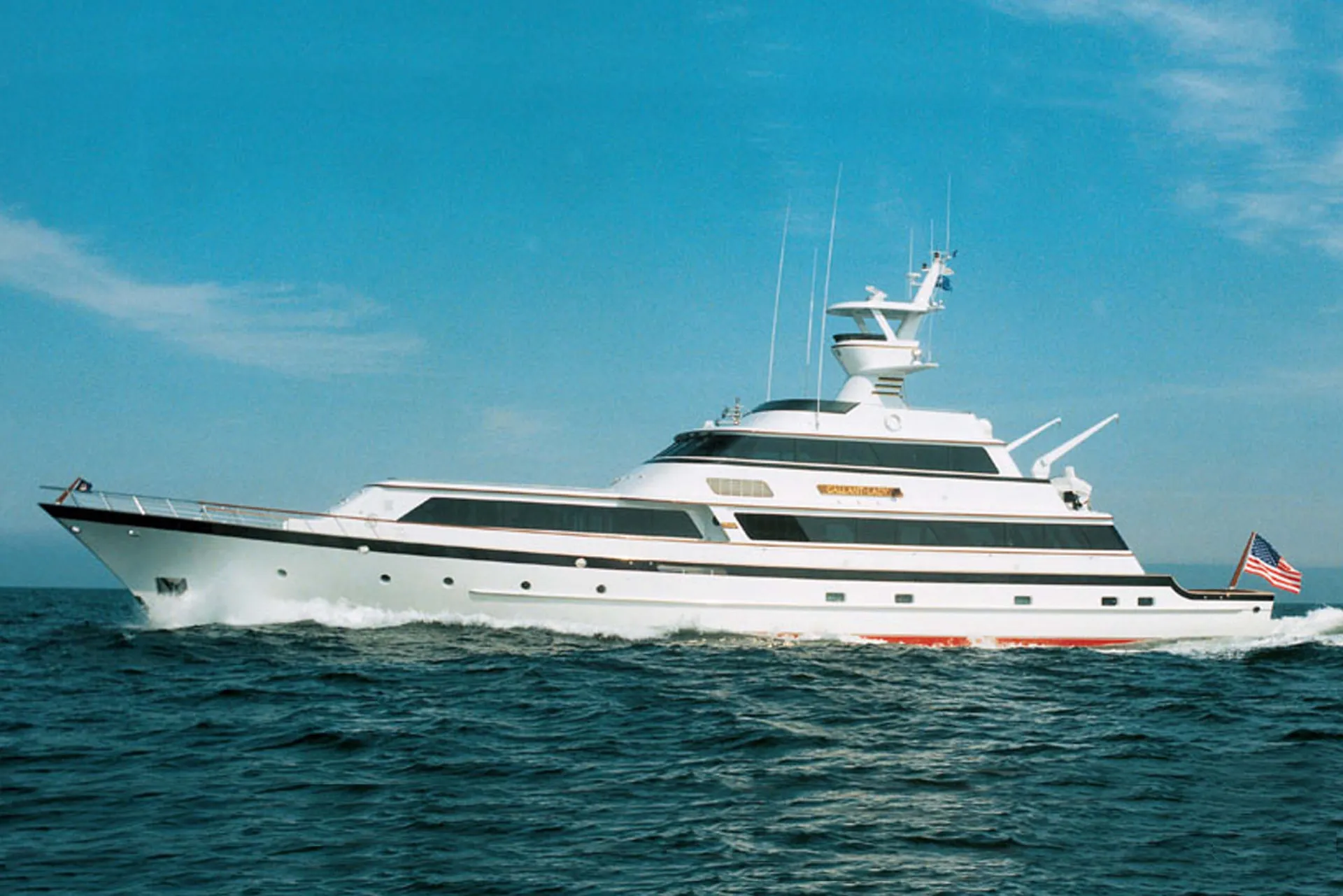 DAMESANDALEN Jacht • Feadship • 1985 • Eigenaar Gordon Butch Stewart