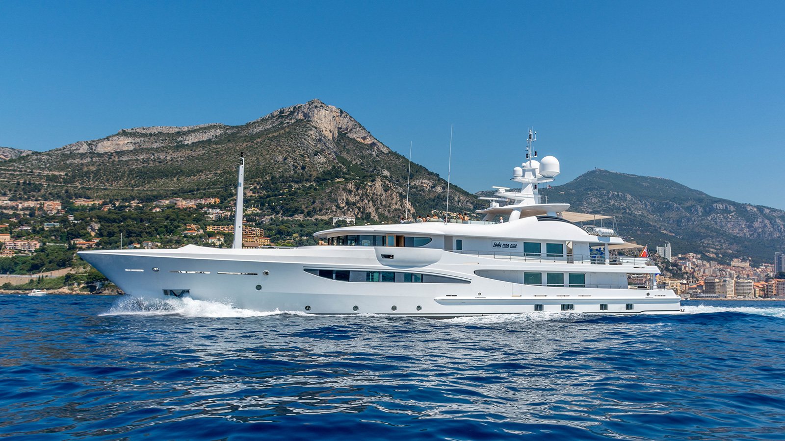 LADY BRAVE Yacht • Amels • 2008 • Owner Renzo Rosso