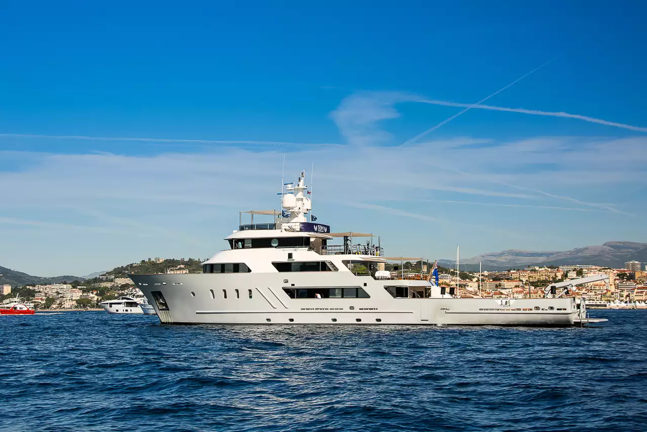 MASQUENADA Yacht • Penglai • 2007 • المالك Pier Luigi Loro Piana