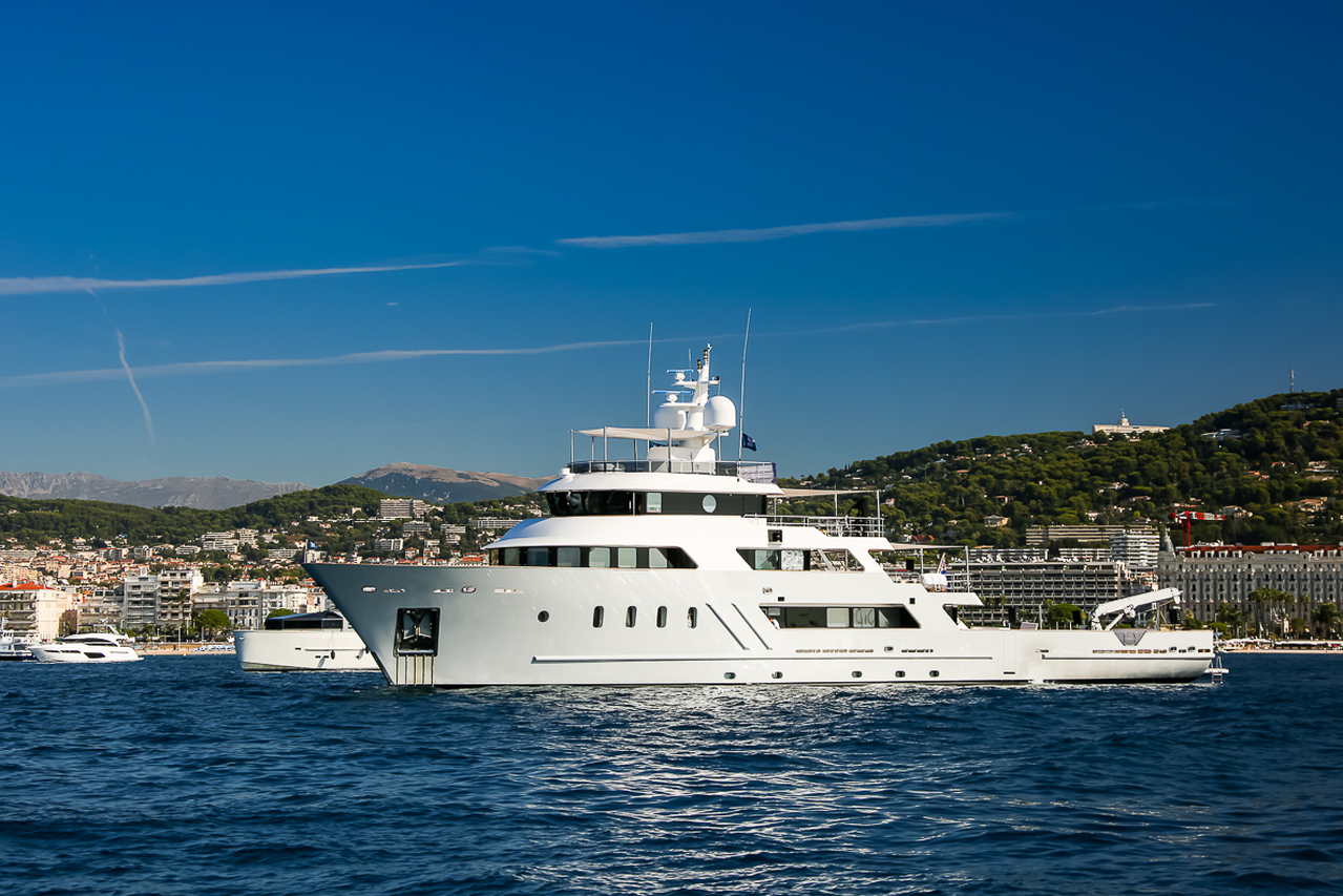 MASQUENADA Yacht • Penglai • 2007 • المالك Pier Luigi Loro Piana