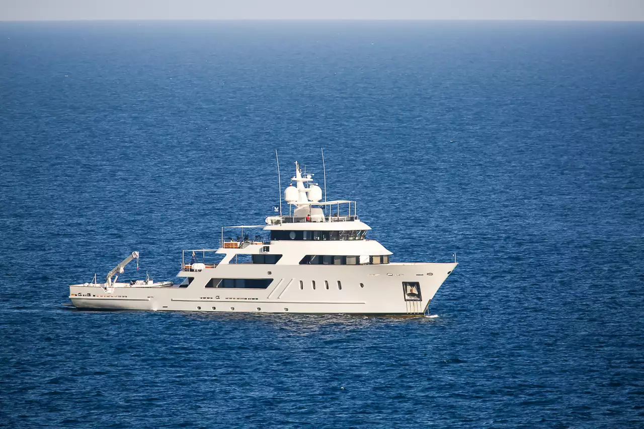 MASQUENADA Yacht • Penglai • 2007 • المالك Pier Luigi Loro Piana