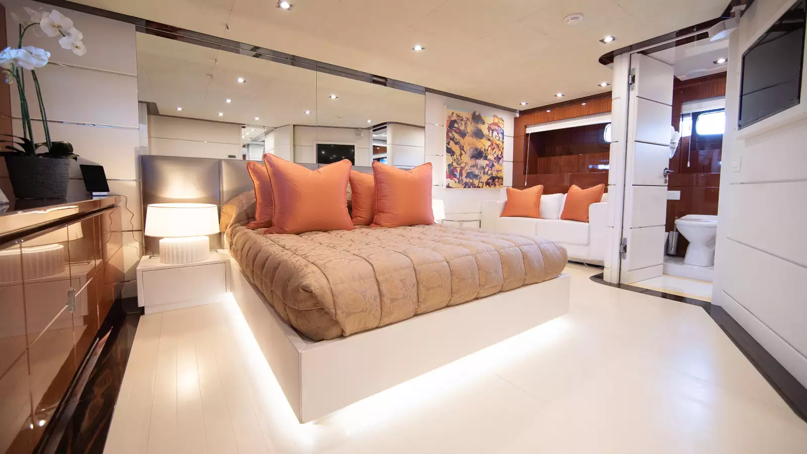 Yate Mondomarine LA SOMBRA Interior