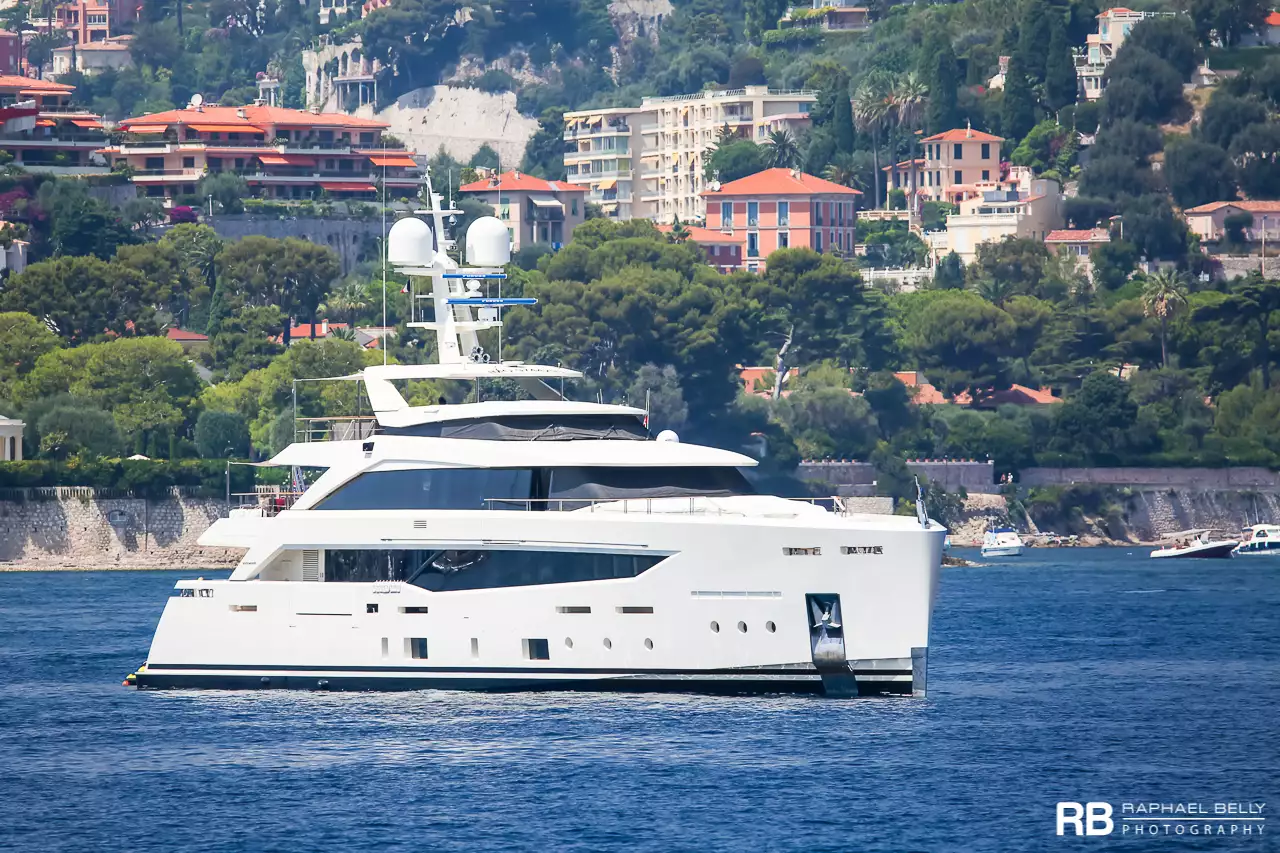 SERENITY Yacht • Mondomarine • 2015 • Besitzer bahrainischer Millionär