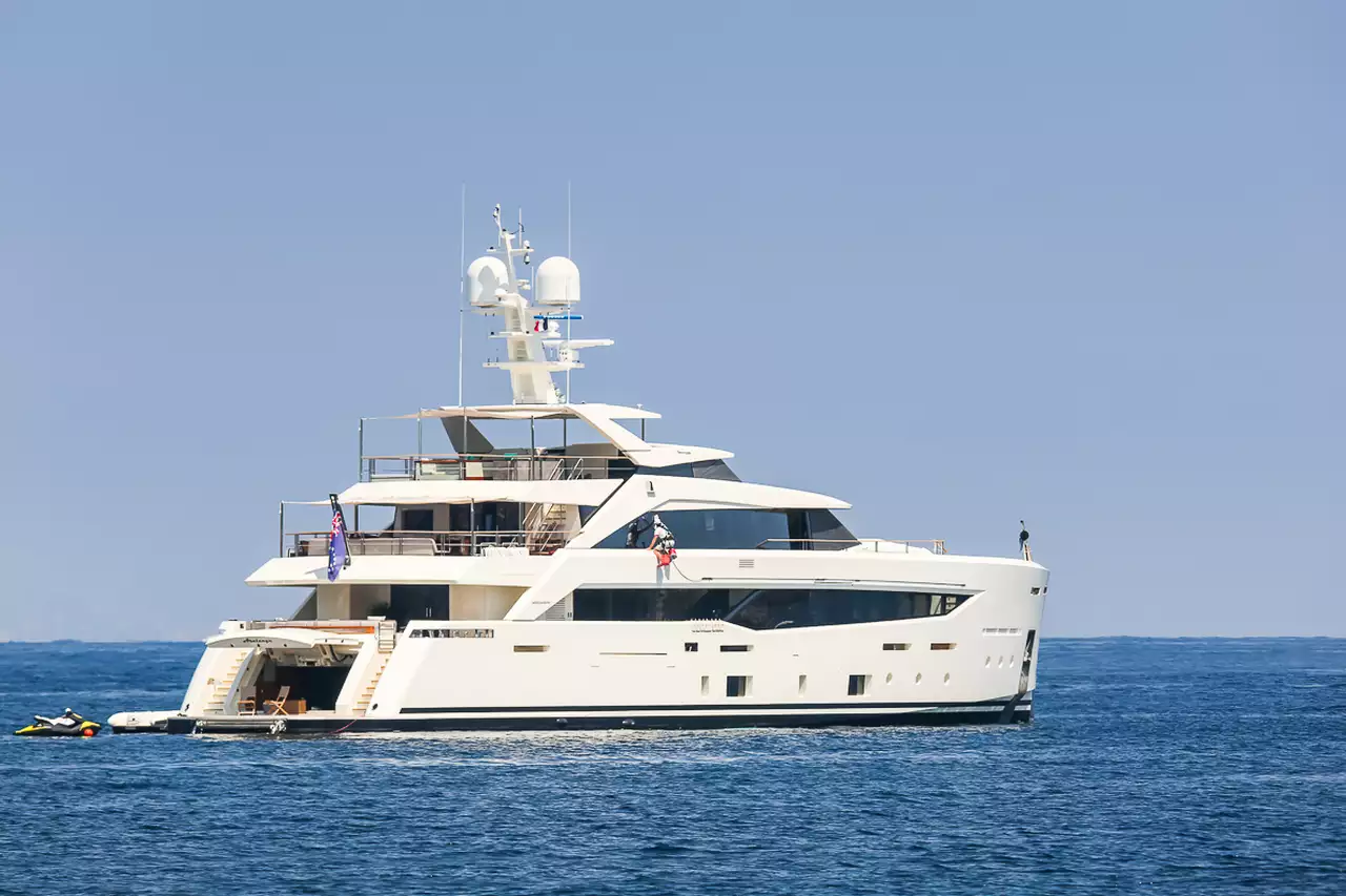 SERENITY Yacht • Mondomarine • 2015 • Владелец – миллионер из Бахрейна