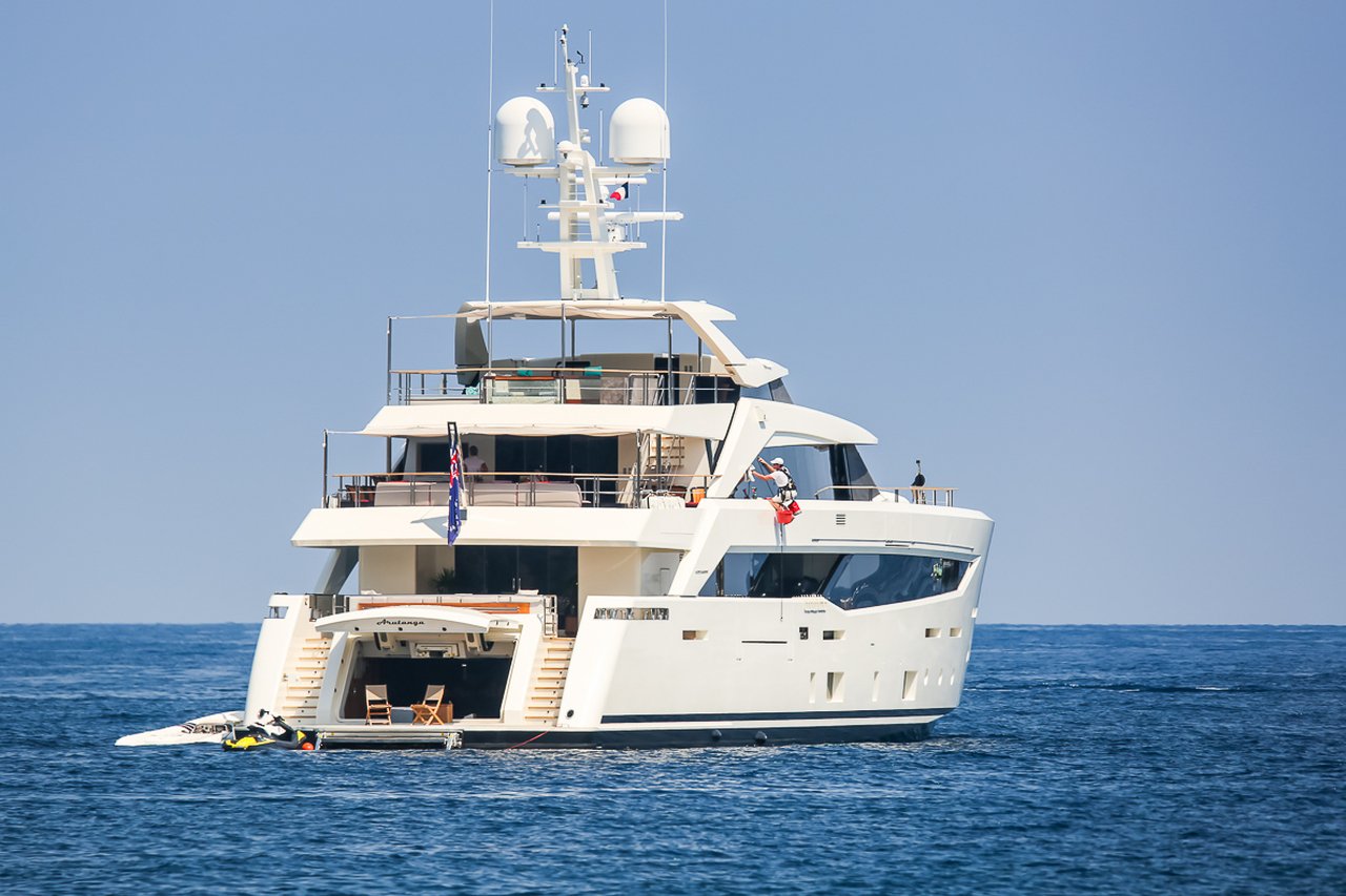 SERENITY Yacht • Mondomarine • 2015 • Owner Bahraini Millionaire