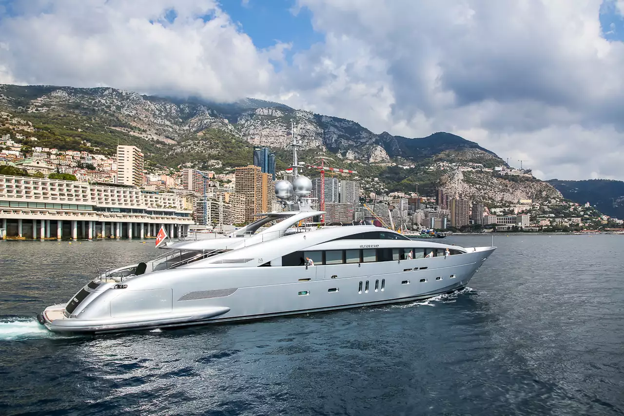 SILVER WIND Yacht • ISA Yachts • 2014 • Propriétaire Italien Millionnaire