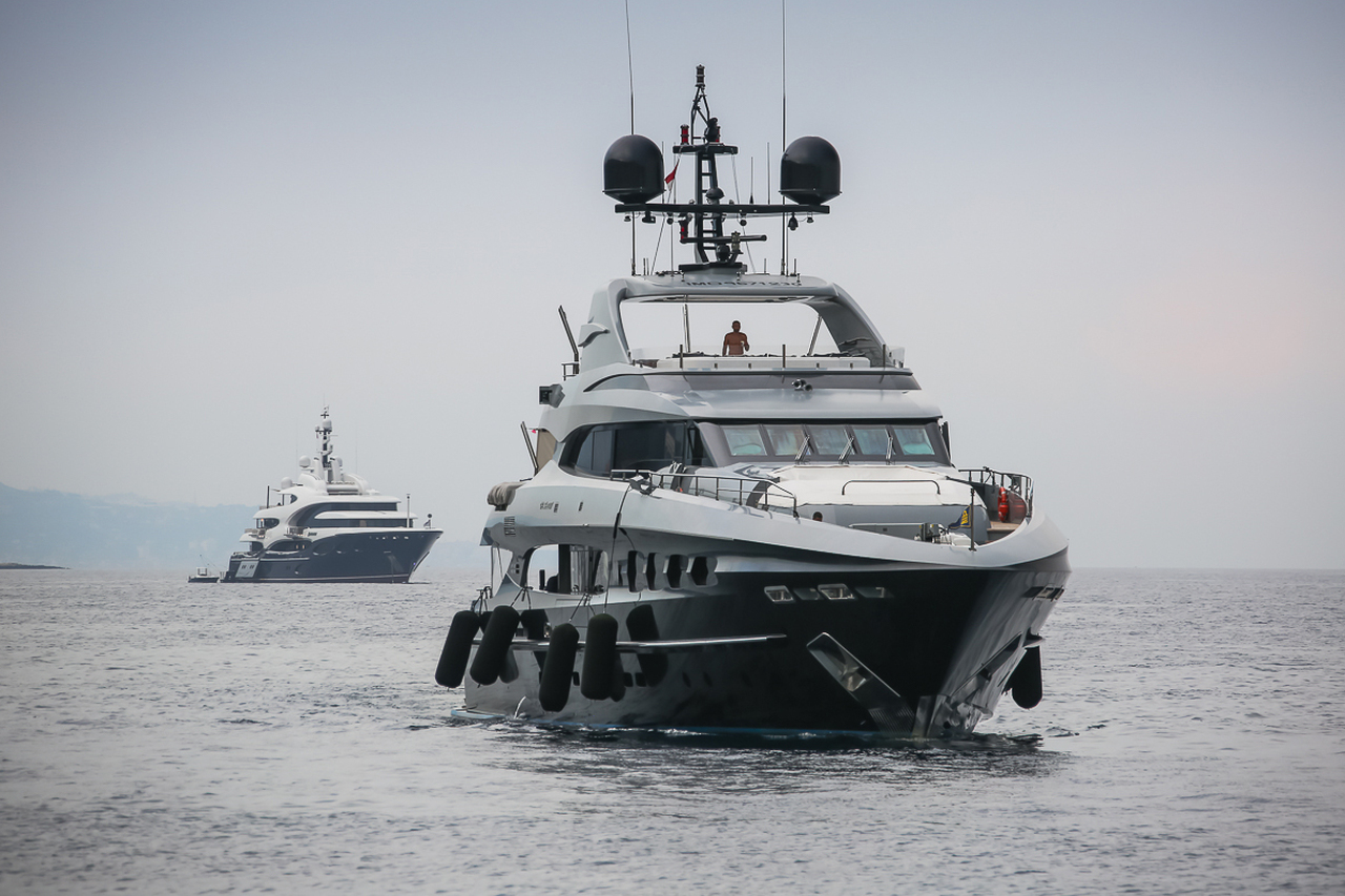 THE SHADOW Yacht • Mondomarine • 2013 • Eigenaar European Millionaire 