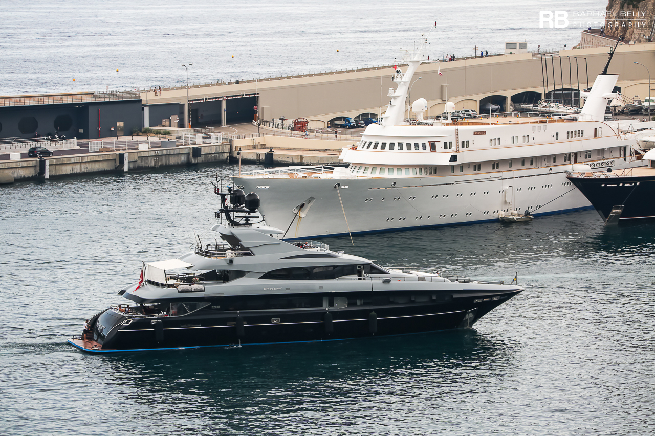 Yate THE SHADOW • Mondomarine • 2013 • Propietario Millonario europeo