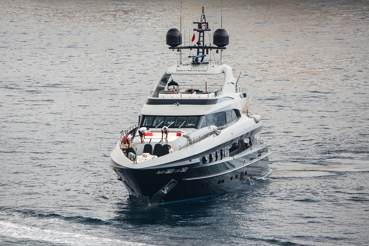 THE SHADOW Yacht • Mondomarine • 2013 • Owner European Millionaire 