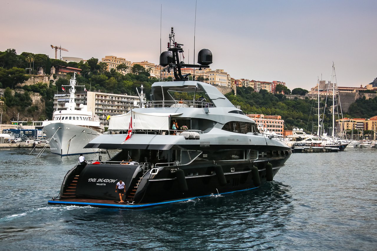 THE SHADOW Yacht • Mondomarine • 2013 • Propriétaire Européen Millionnaire 