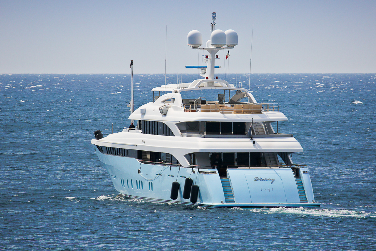 VERTIGO Yate - Golden Yachts - 2007 - Propietario Gulf Area based Millionaire