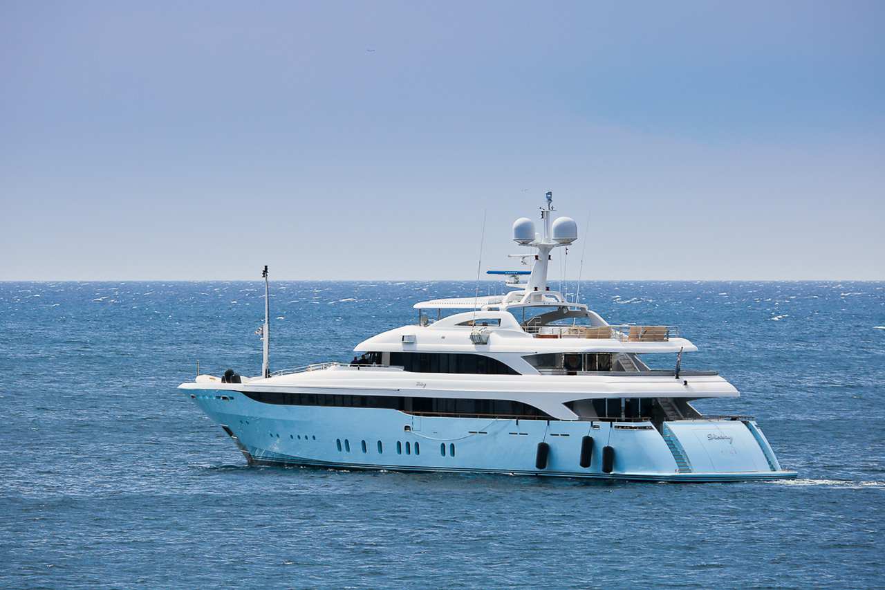 VERTIGO Yate - Golden Yachts - 2007 - Propietario Gulf Area based Millionaire