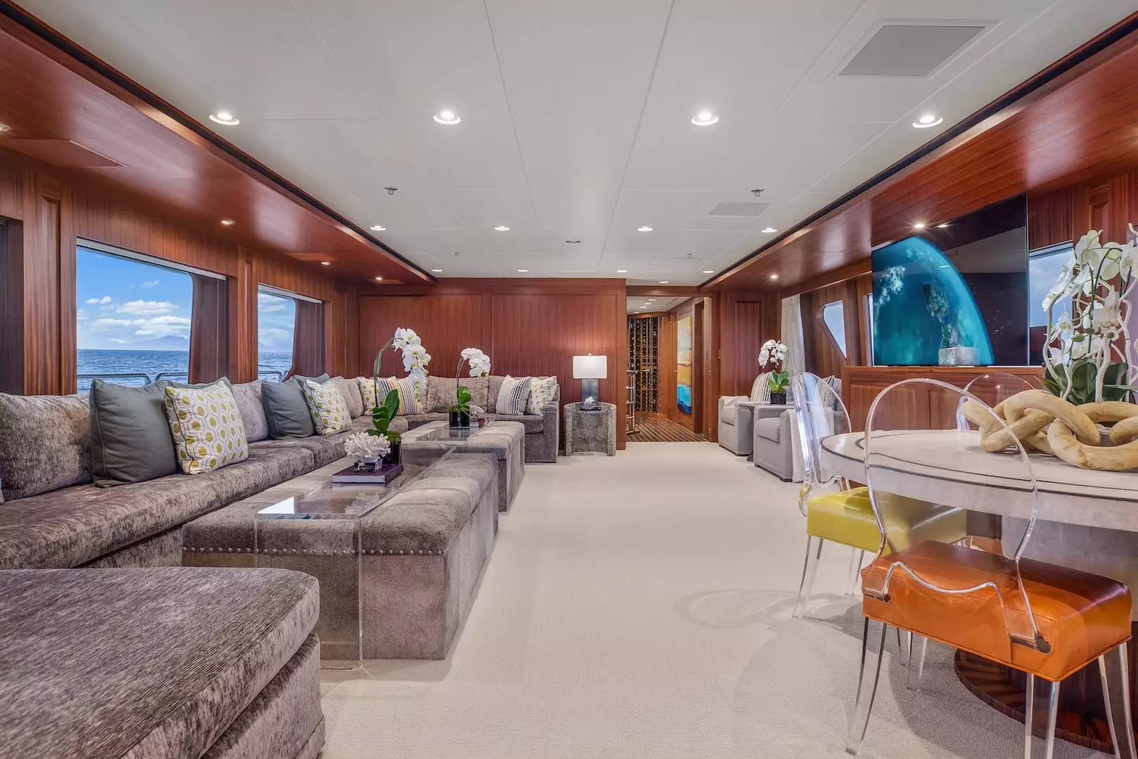 Delta Marine yacht ENDLESS SUMMER interior