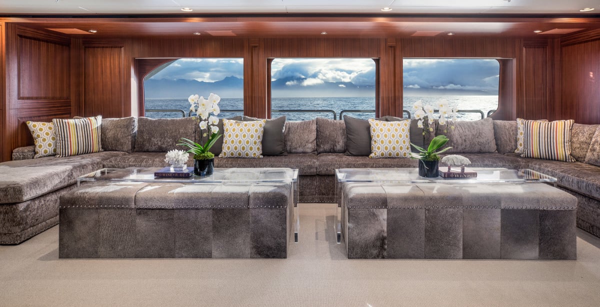 Delta Marine yacht ENDLESS SUMMER intérieur