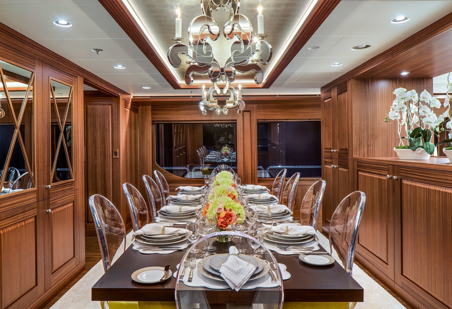 Delta Marine yacht ENDLESS SUMMER interior