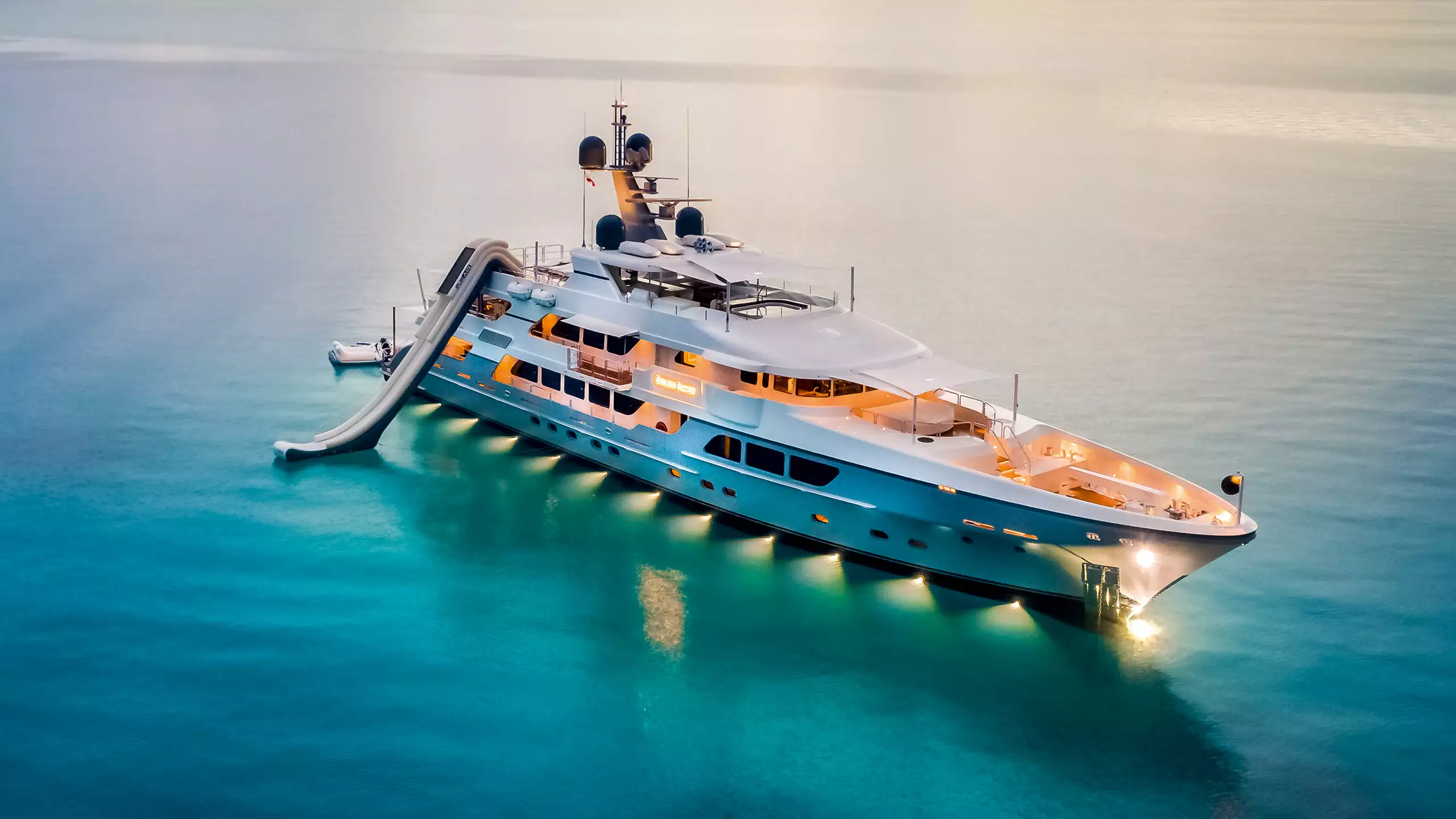 ENDLESS SUMMER Yacht • Delta Marine • 2017 • Propriétaire Jeffrey Hines