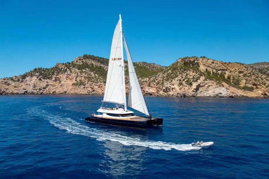 MASHUA BLUU Yacht • JFA Yachts • 2011 • Proprietario Sandor Csanyi